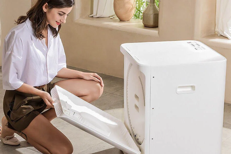 self-cleaning cat litter box
